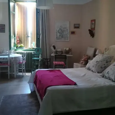 Guest house O'meunier Tu Dors Cordes-sur-Ciel